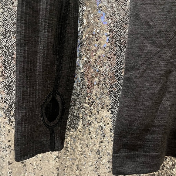 lululemon athletica Charcoal Long Sleeve Top - Picture 3 of 5